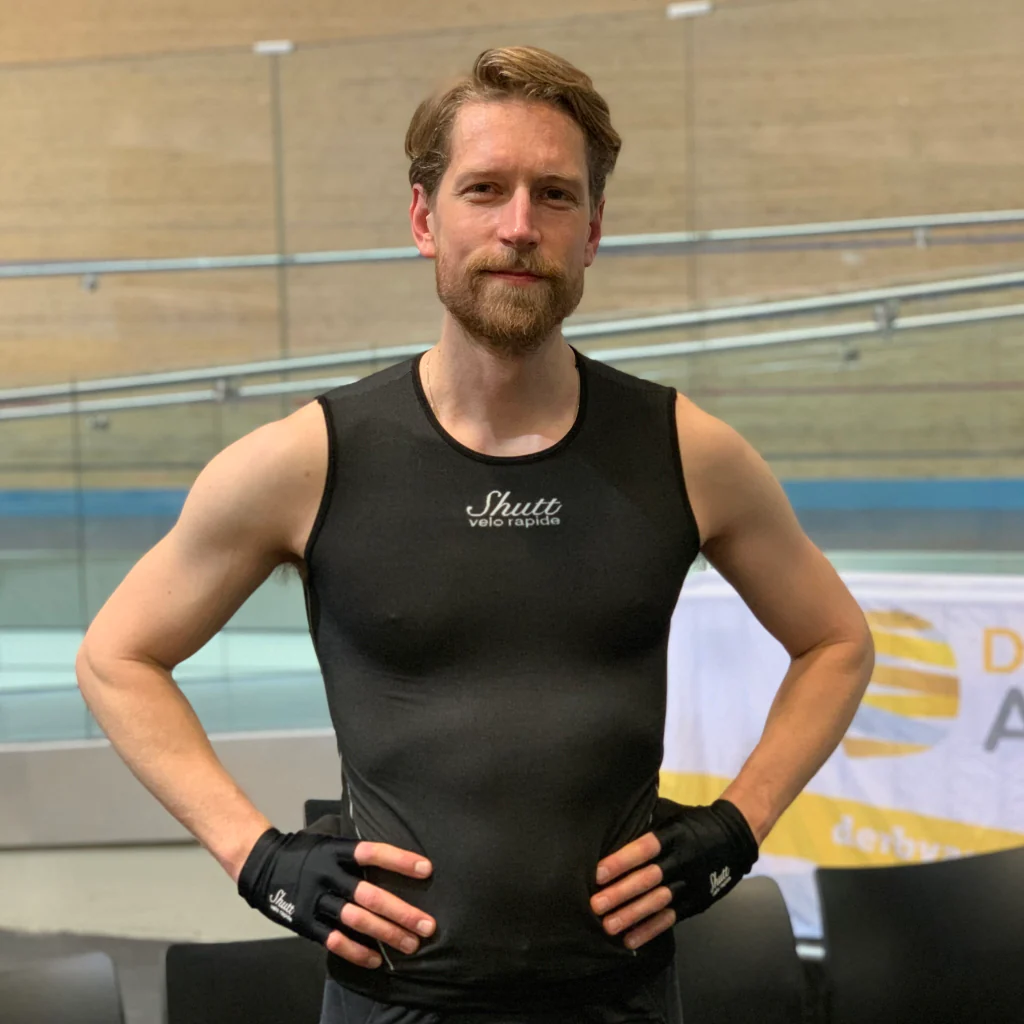 Shutt Sleeveless Baselayer - Image 5