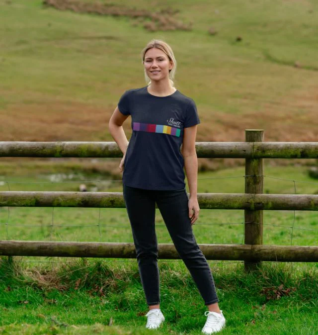 Women's Signature T-Shirt - Image 5